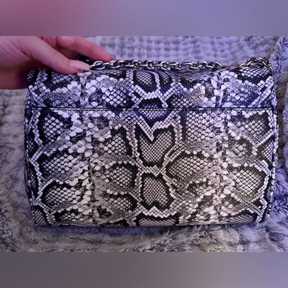 NWT Michael Kors “Parker” Snake Embossed Leather XL Convertible Shoulder Bag - Picture 3 of 9